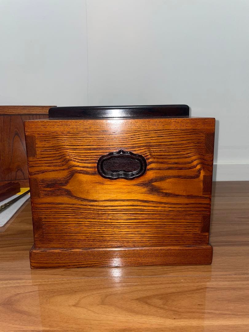 本日削除 高級 総欅ケヤキ無垢 関東長火鉢 貴重な未使用炉蓋付 杢目鮮やか送料込