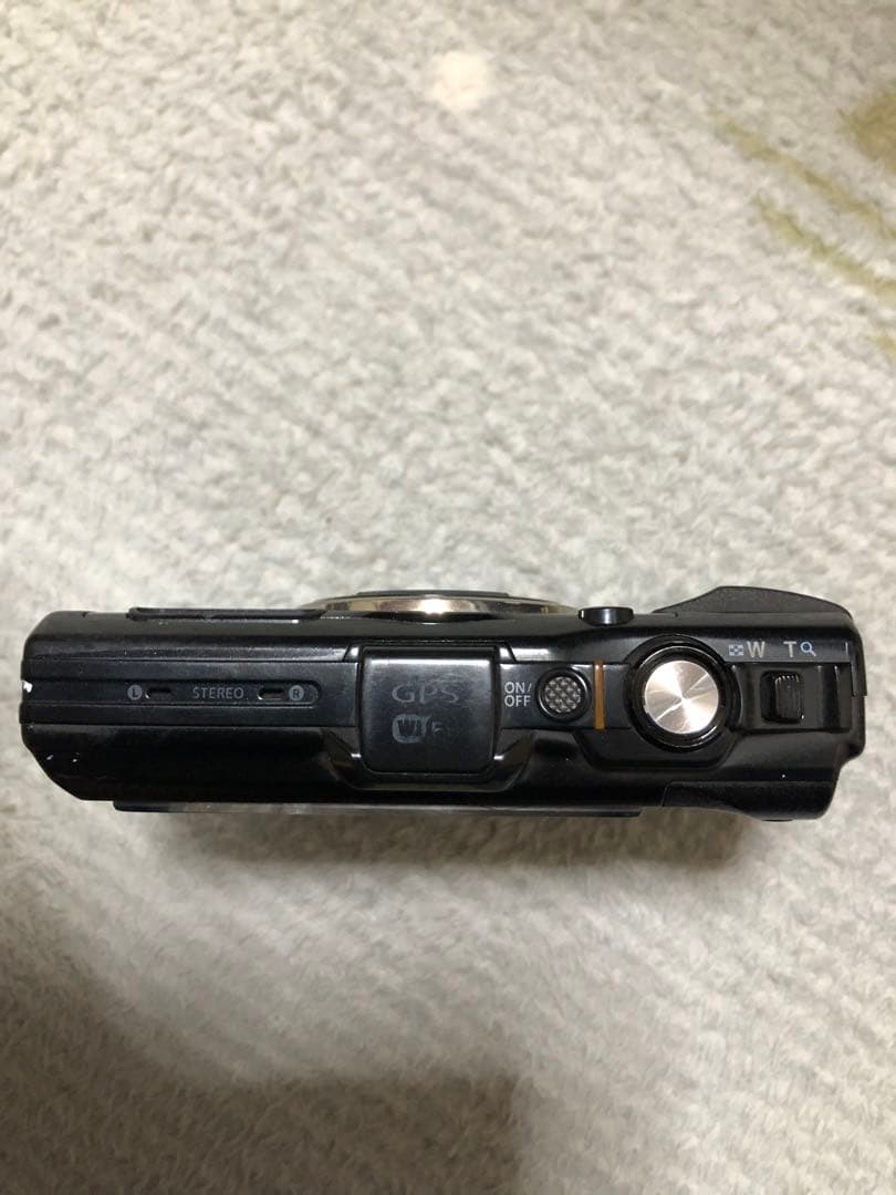 Olympus Tough TG-4 防水デジタルカメラ