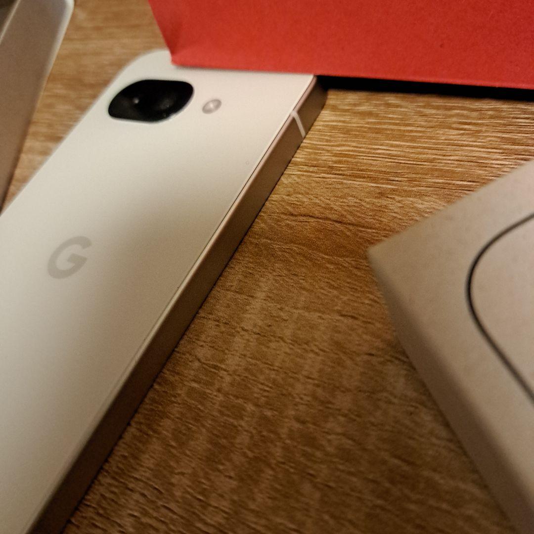 専用 Google Pixel 9a. ※購入翌日に落下でヒビ【動作可能美品】