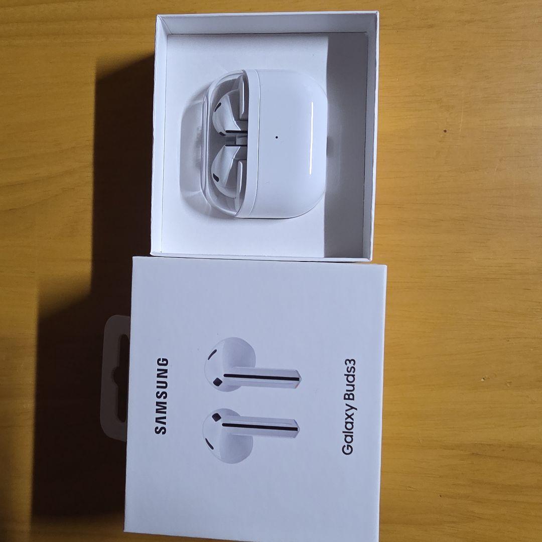 Samsung Galaxy Buds3 ワイヤレスイヤホン ホワイト
