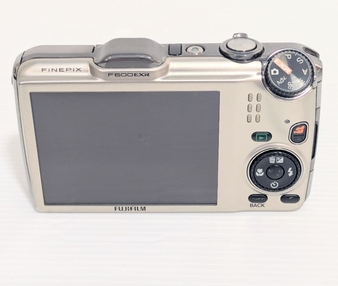 FUJIFILM F600EXR 富士フイルム　デジタルカメラ　ゴールド