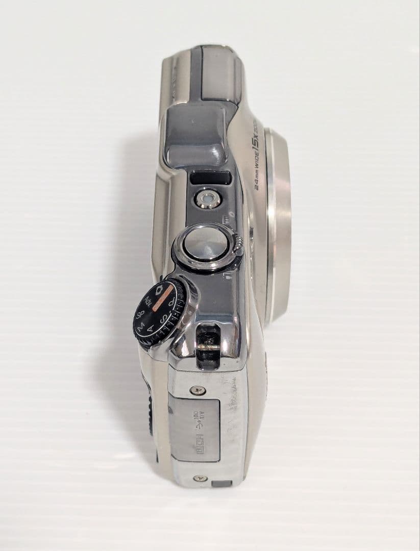 FUJIFILM F600EXR 富士フイルム　デジタルカメラ　ゴールド