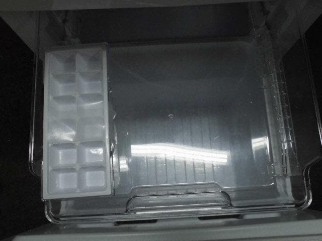 シャープ　ノンフロン冷凍冷蔵庫　SJ-D18GJ-W　2021年製　☆A5