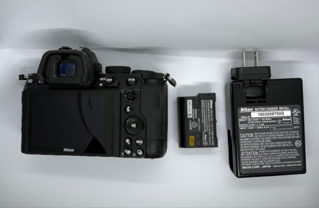 Nikon ニコン　Z5ボディ　美品防湿庫保存　ショット数極小9517枚