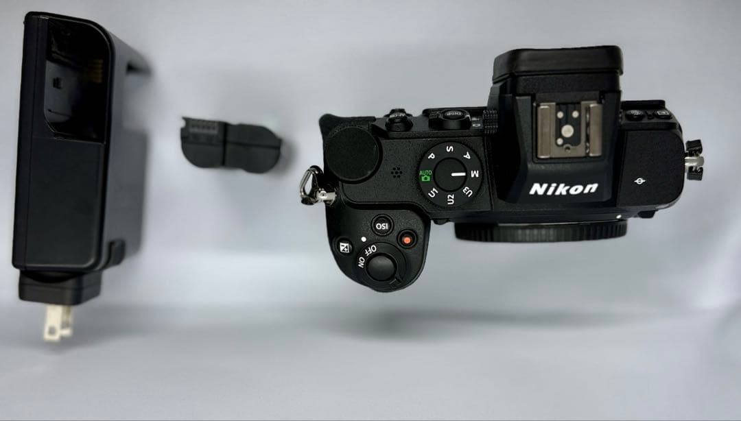 Nikon ニコン　Z5ボディ　美品防湿庫保存　ショット数極小9517枚