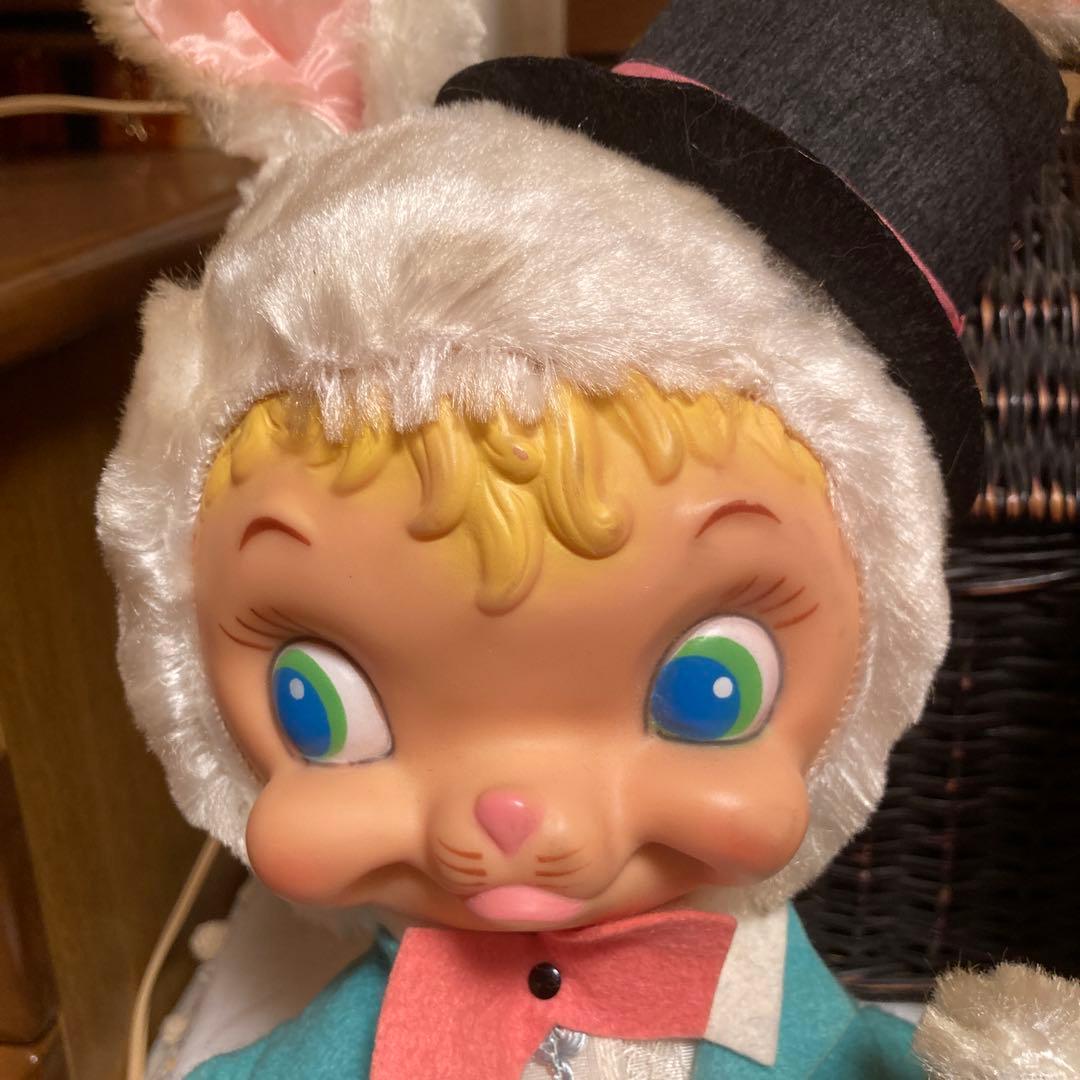 ガンドラバーフェイスバニー1体のみ 右側のバニーはsoldです。