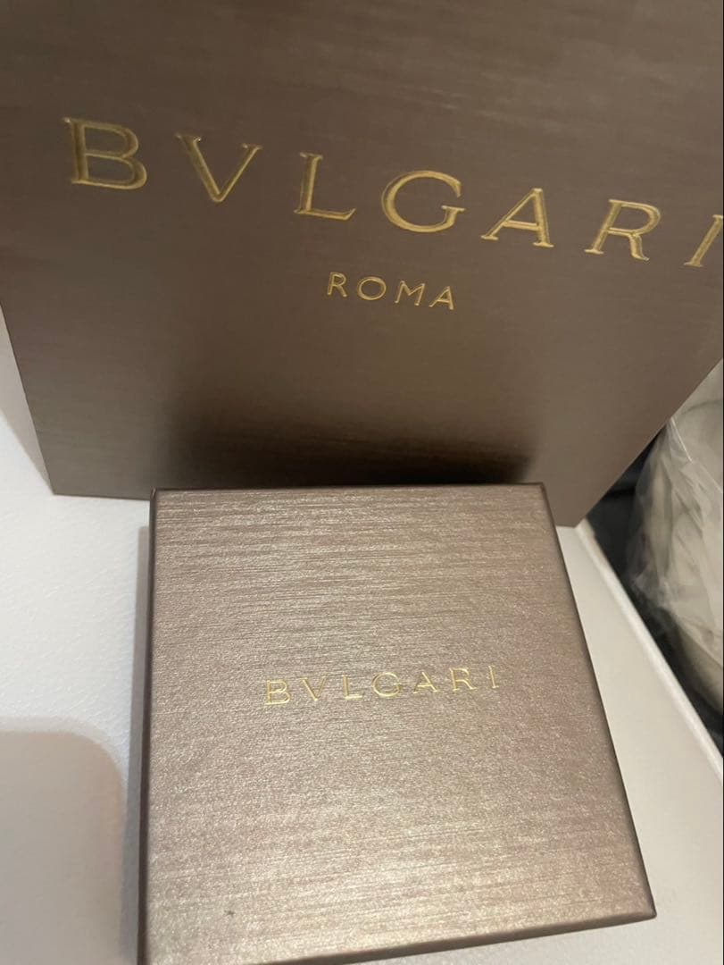 BVLGARI リング型キーホルダー ゴールド/ボルドー