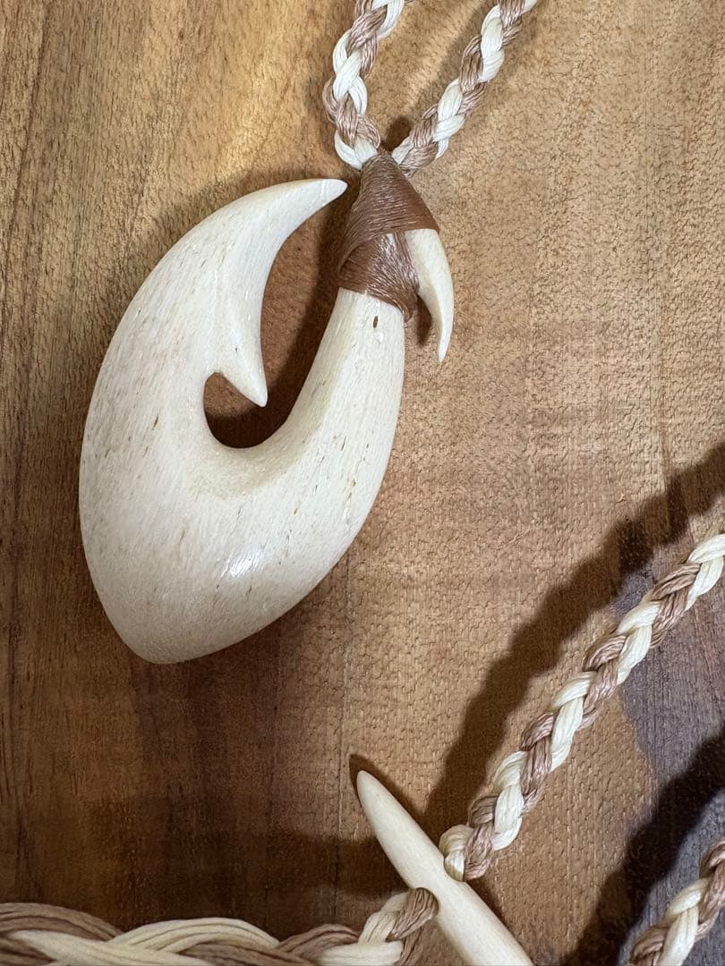 ボーンカービングネックレス(sw66)マッコウ