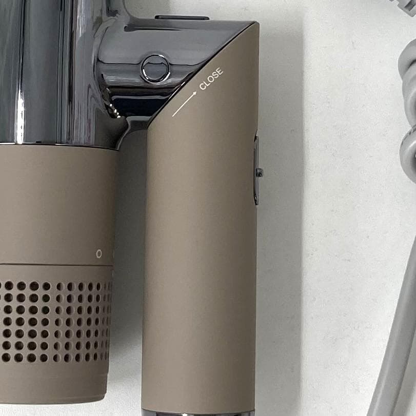 美品　KINUJO キヌジョ　ヘアドライヤー　KH202　モカ色