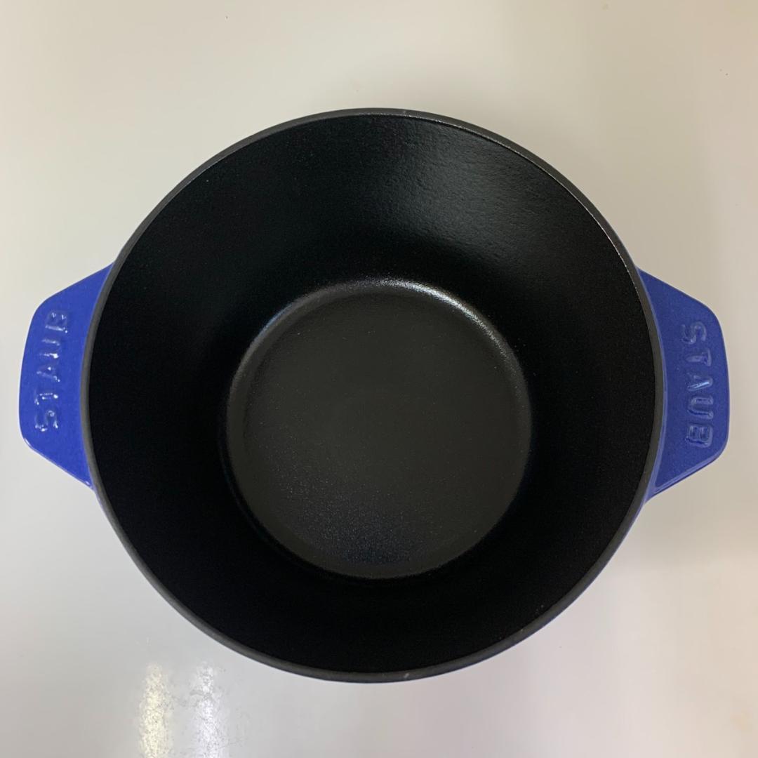 ★未使用　Staub　ラ・ココット　鍋　ブルーベリー　20㎝　3L