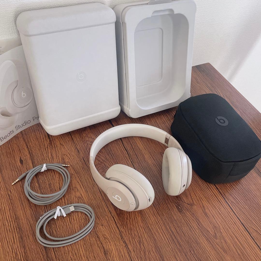 動作良好⭐️Beats Studio Pro ワイヤレスヘッドホン　サンドストーン