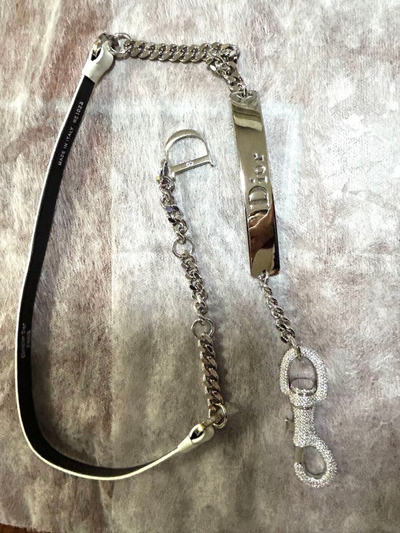 d*7様 Christian Dior ホワイト　チェーンベルト