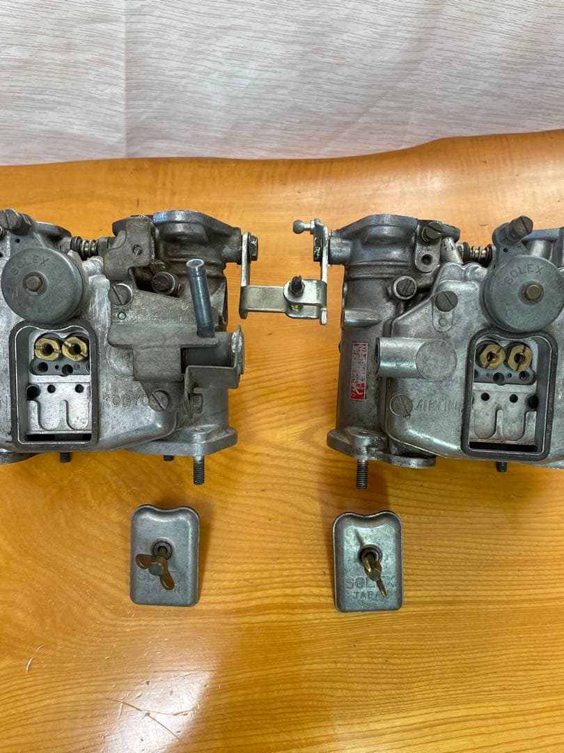 ダットサン　フェアレディSR311 SOLEXキャブレータ