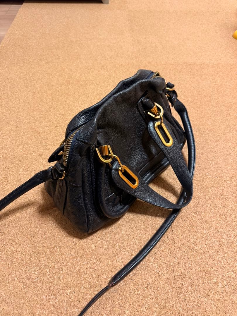 クロエ　パラティ