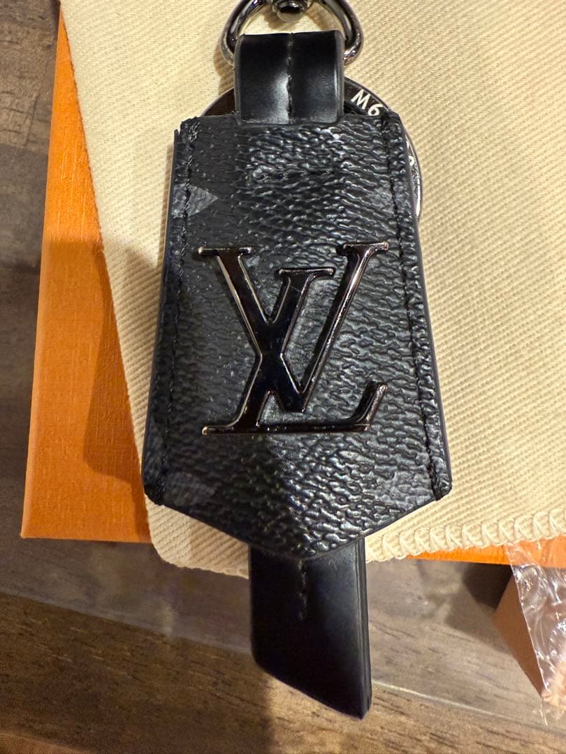 Louis Vuitton ブラックキーホルダー