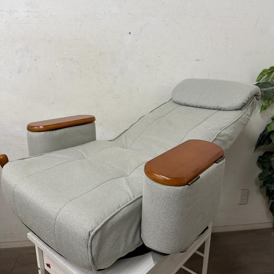 新品　未使用　肘付き回転座椅子き　リクライニング無段階　360度