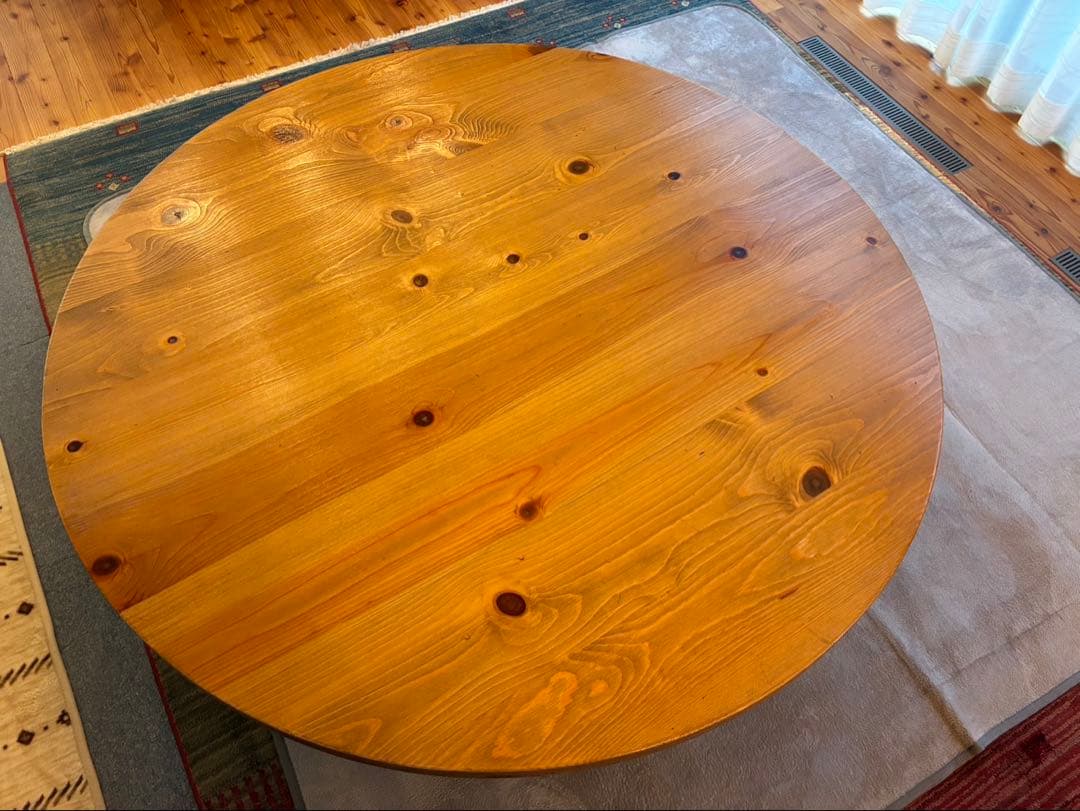 ACTUS テーブル 木製円卓　木目が綺麗　直径140cm