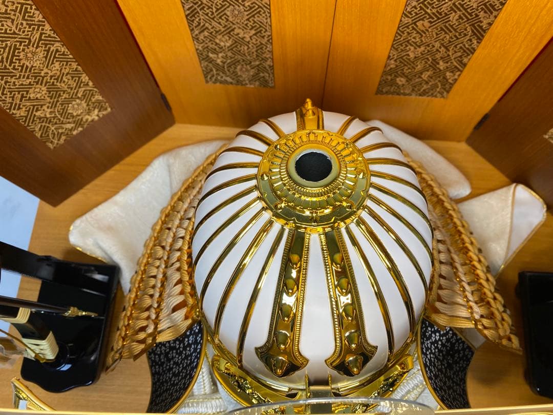 上杉謙信　東京久月　五月人形　着用兜飾り収納セット・着用できる兜