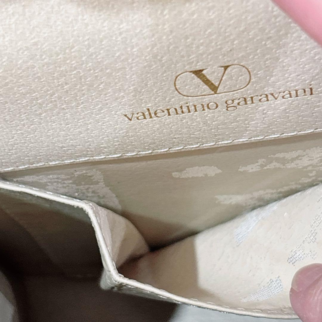 ヴァレンチノ・ガラヴァーニ　ブラウンレザーショルダーバッグ