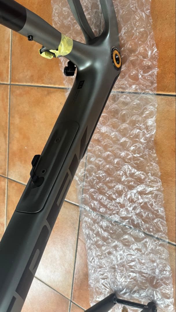 【中古】　trek checkpoint sl5 フレームセット（49）