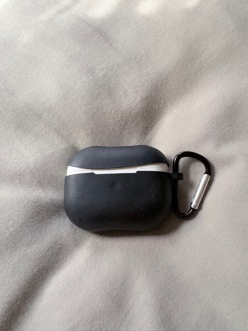 AirPods Pro 本体　ケース付き