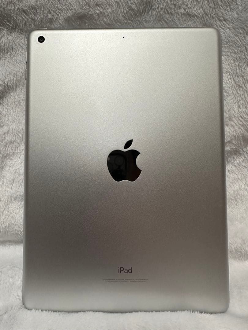 iPad(第8世代) Wi-Fiモデル 128GB シルバー Apple