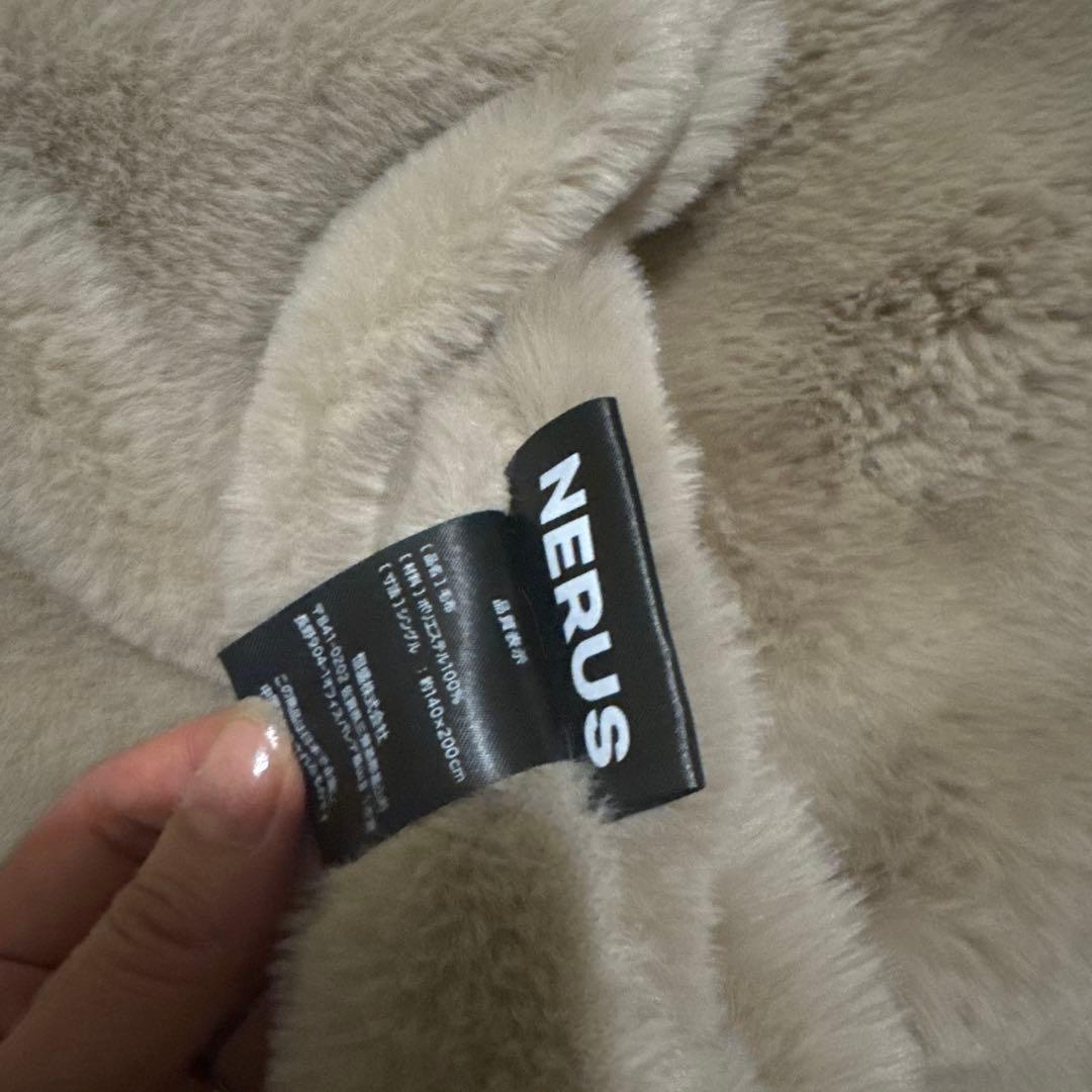NERUSふわとろ毛布 シングルサイズ　ベージュ