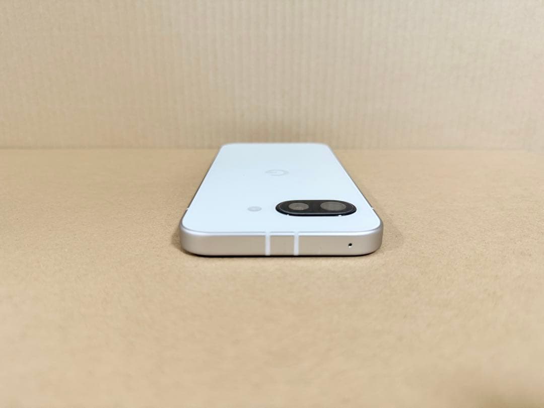 美品 Google Pixel 9a ホワイト 128GB