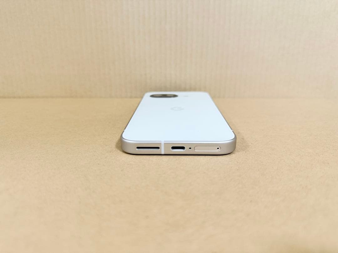 美品 Google Pixel 9a ホワイト 128GB