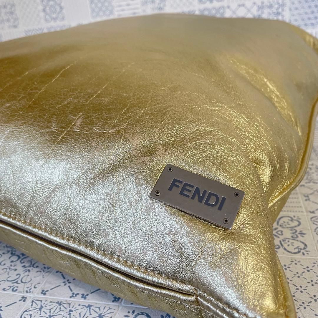 FENDI フェンディ　ゴールド　クッション　インテリア