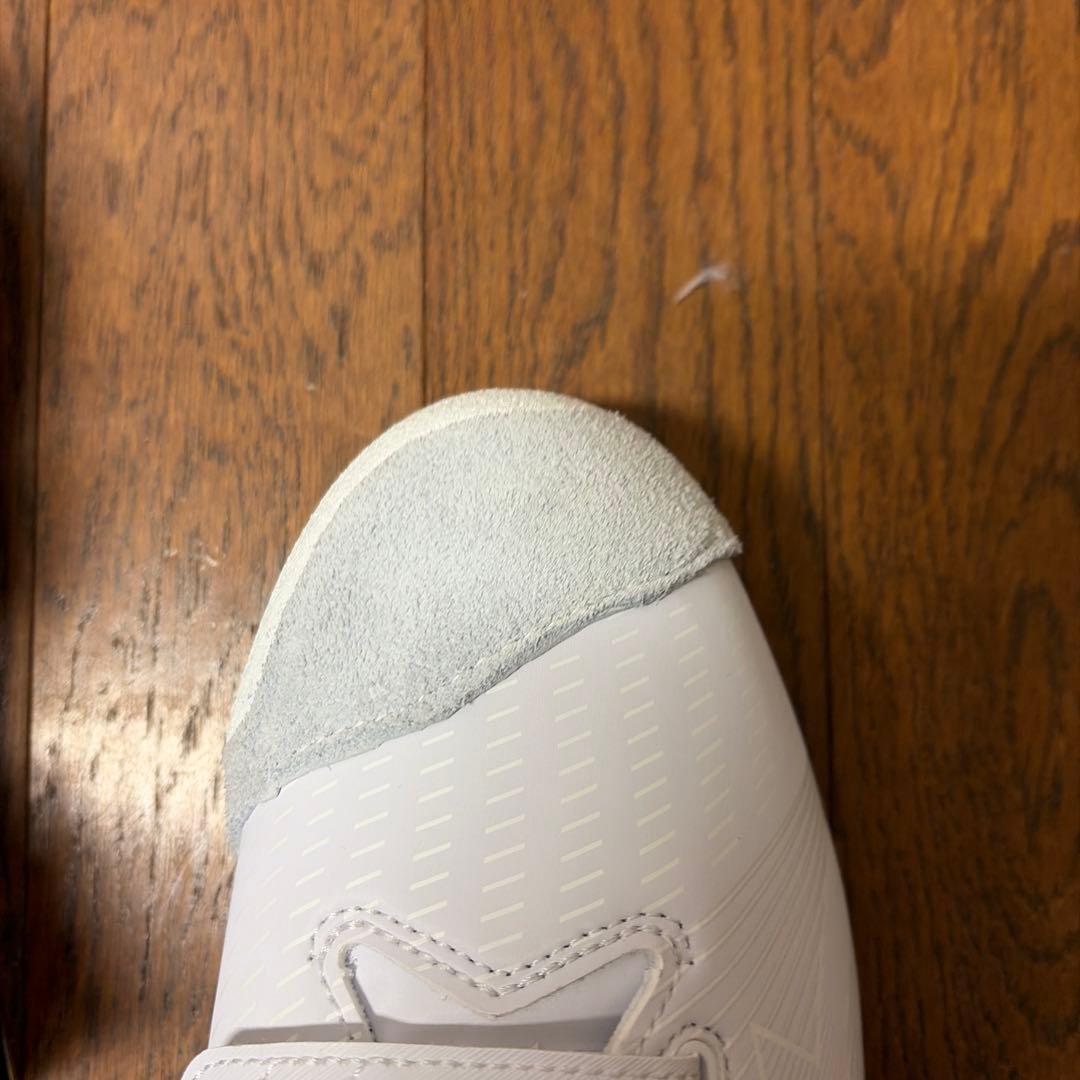 asics ホワイト スパイク P革付