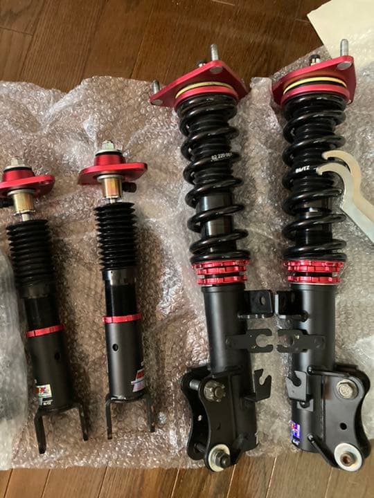 エルグランドE51 BLITZ車高調