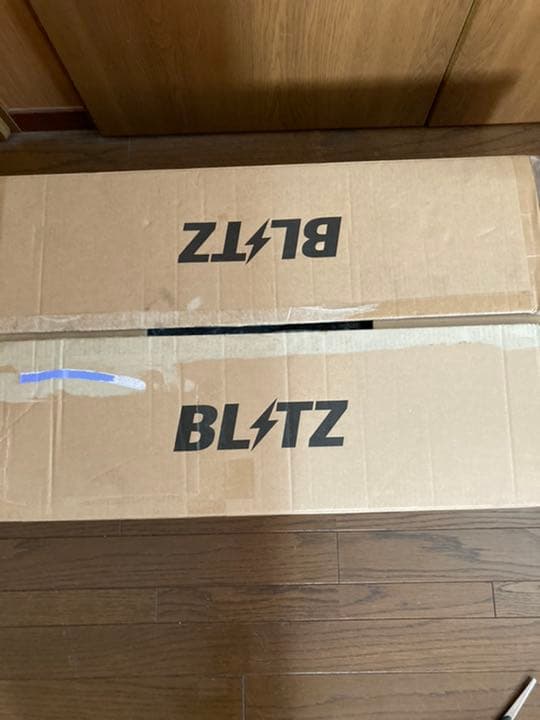 エルグランドE51 BLITZ車高調