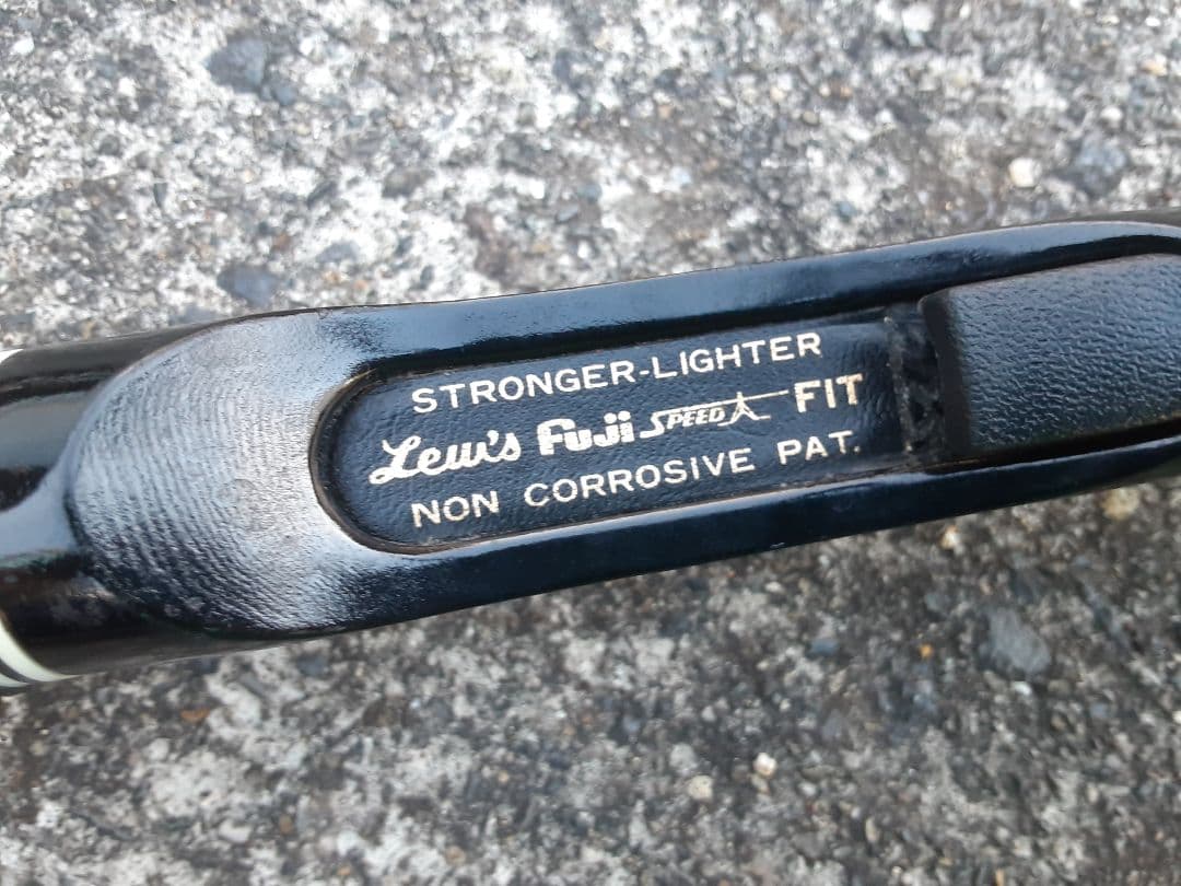 メルカリ便　fuji lews GRAPHTE SG4-26 スピードスティック