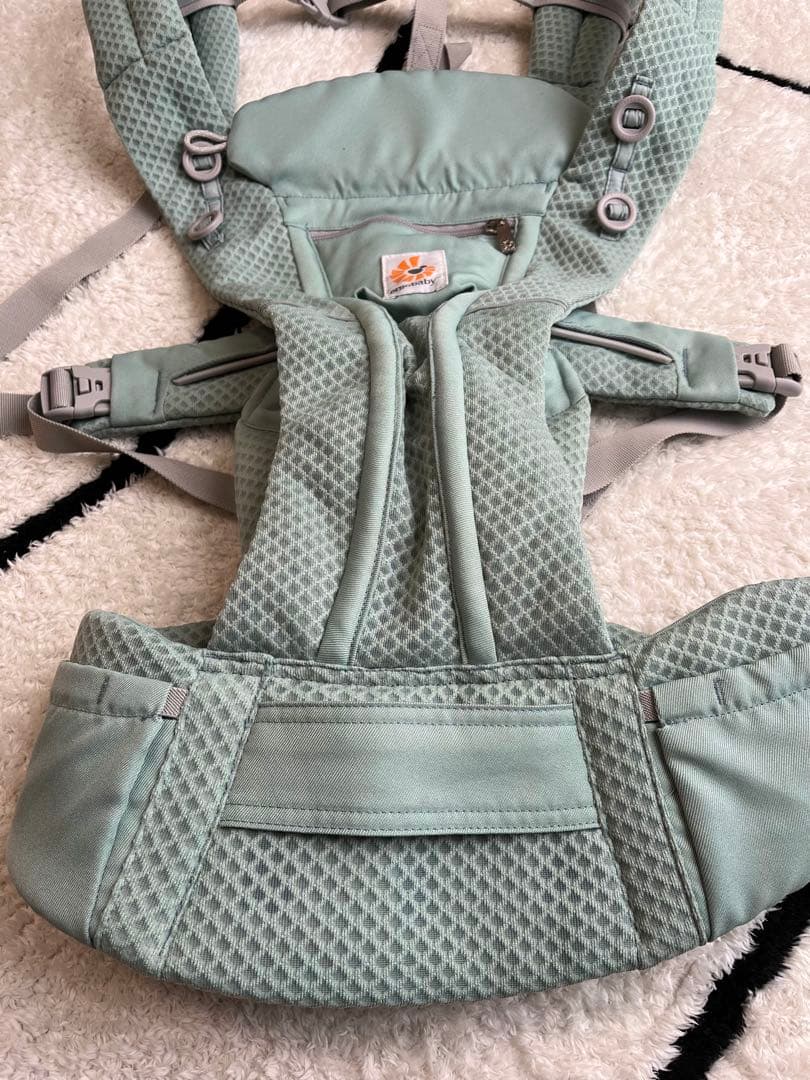美品　エルゴベビー　抱っこ紐　オムニブリーズ　セージグリーン