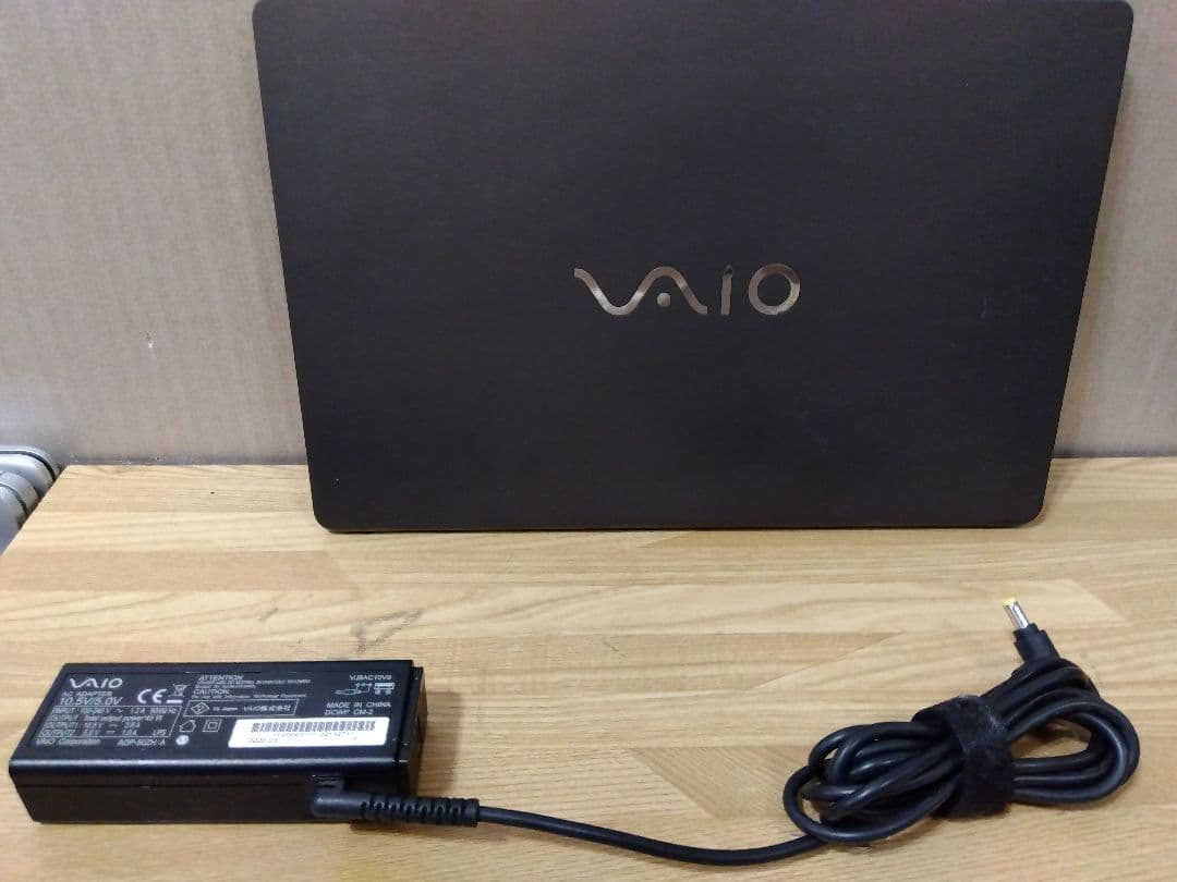 グレーなVaio 256Gb VJS111D i5-6200U SSD256gb