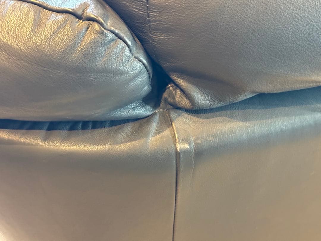 ②カウチソファ　ブラックソファ　2P　モダン　クラシック　シンプル　レザー　IG