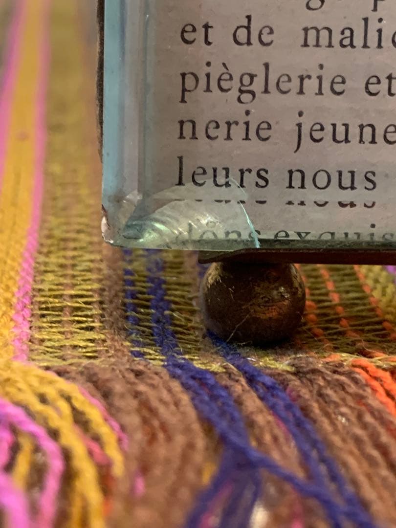 フランス製　アンティークの真鍮リボン細工が素敵な写真立て！写真も可愛いです！