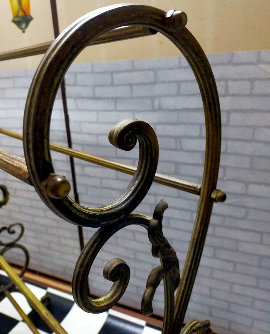 アンテーク風金属製衣類ラック、タオル掛、タオルラック