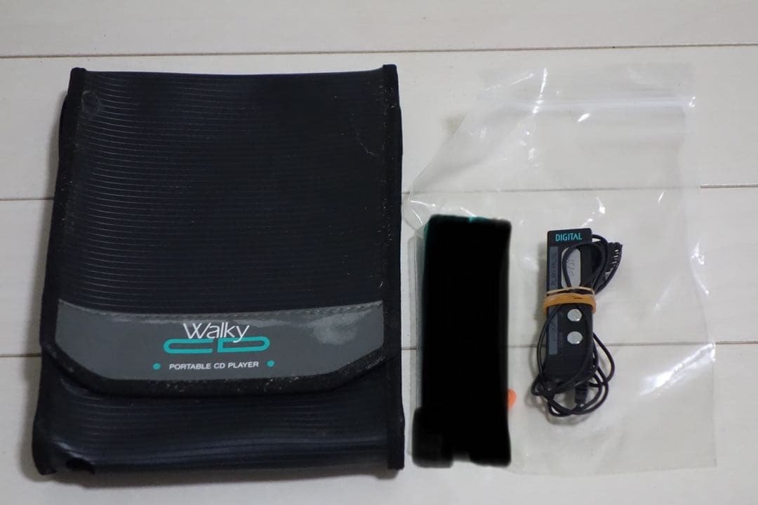 希少品 ポータブルCDプレーヤー Walky CD XR-P20 TOSHIBA