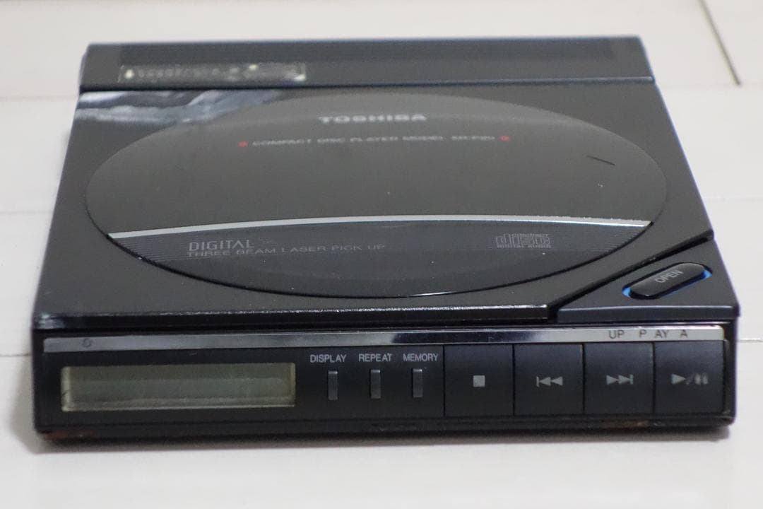 希少品 ポータブルCDプレーヤー Walky CD XR-P20 TOSHIBA
