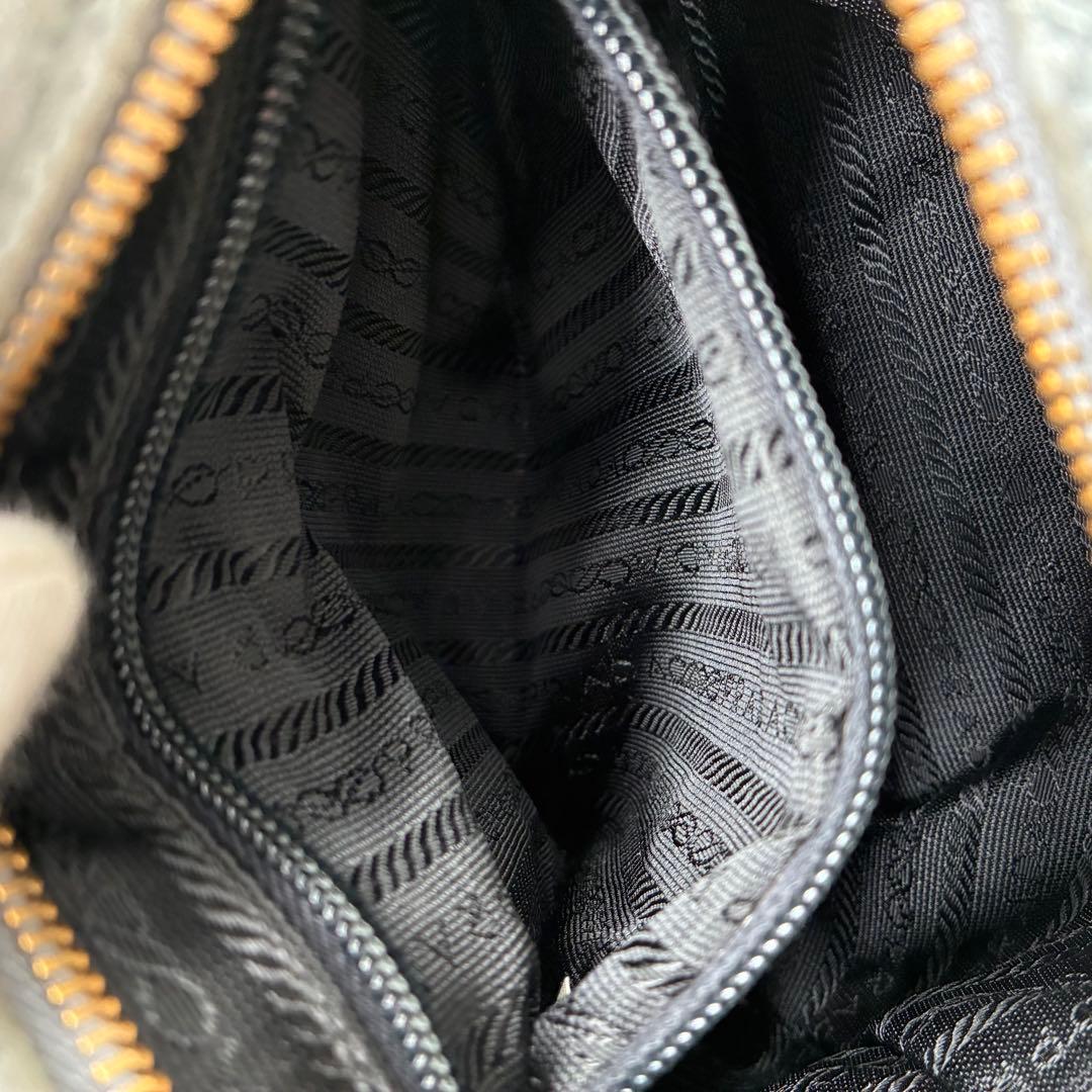 PRADA プラダ チェーン ショルダーバッグ キルティング スエード 三角ロゴ