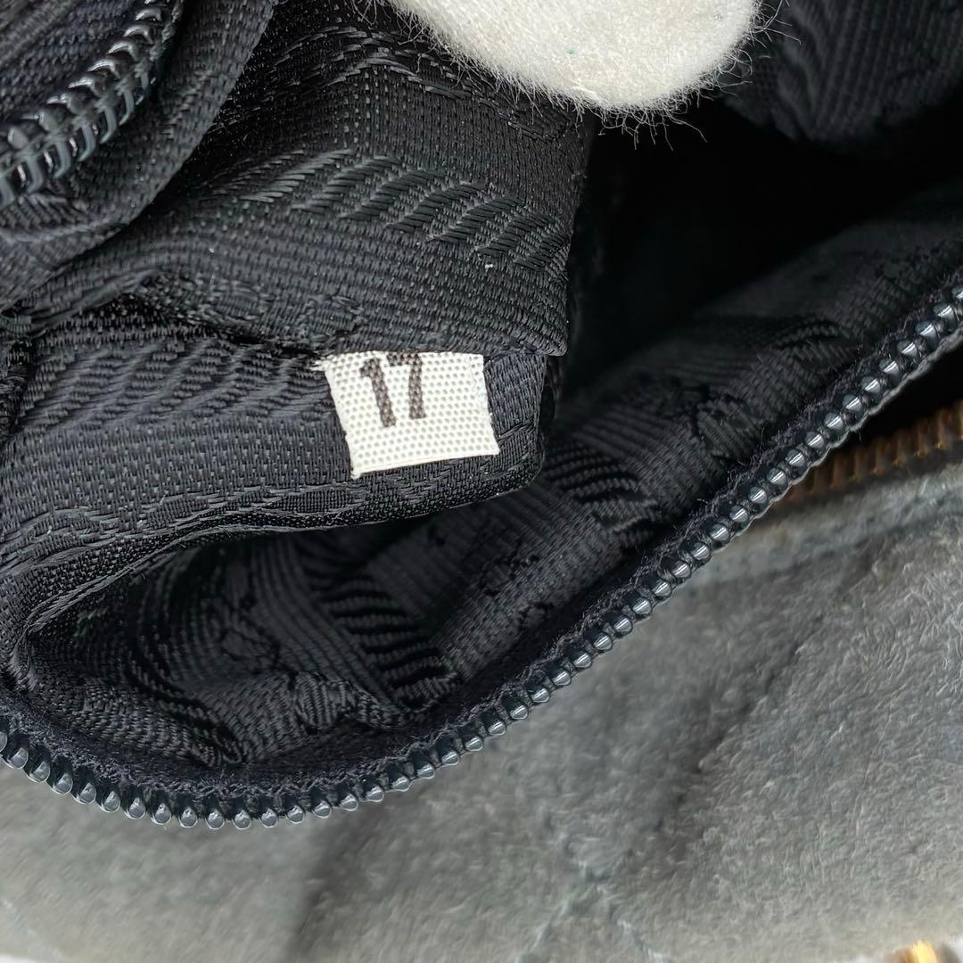 PRADA プラダ チェーン ショルダーバッグ キルティング スエード 三角ロゴ