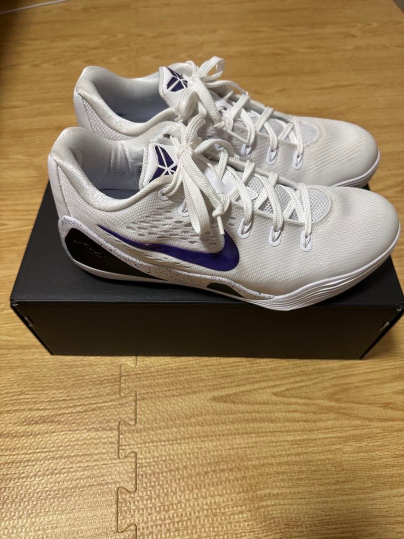NIKE　KOBE IX エリート LOW EM プロトロ ホワイト×パープル