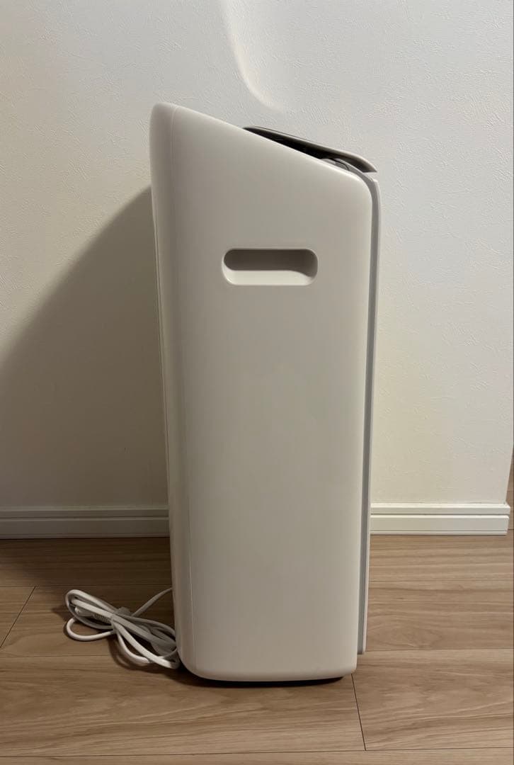 【週末限定値下げ】衣類乾燥除湿機_SHARP_CV-RH140-W