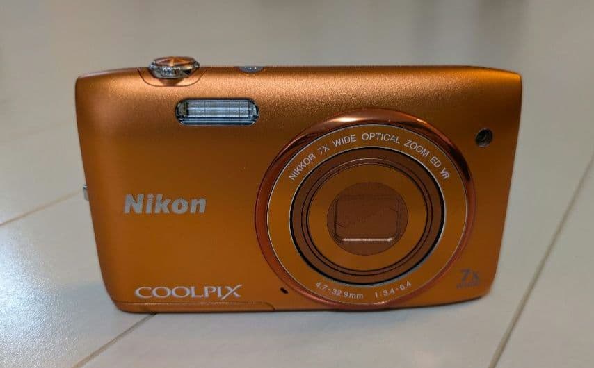 【極美品】Nikon COOLPIX S3500 オレンジ 2005万画素