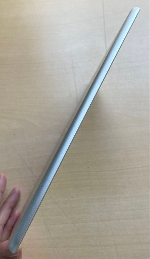 iPad 第5世代　A1822　Wi-Fiモデル　シルバー　32GB 超美品#2