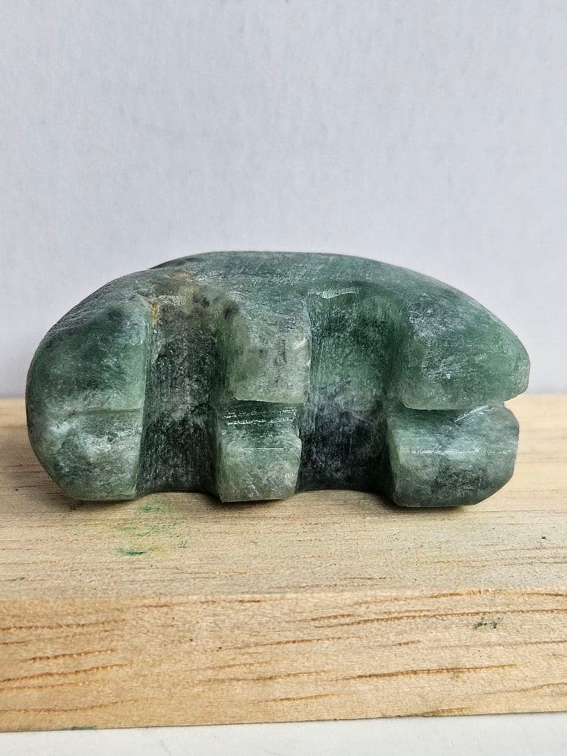 獣形　翡翠勾玉