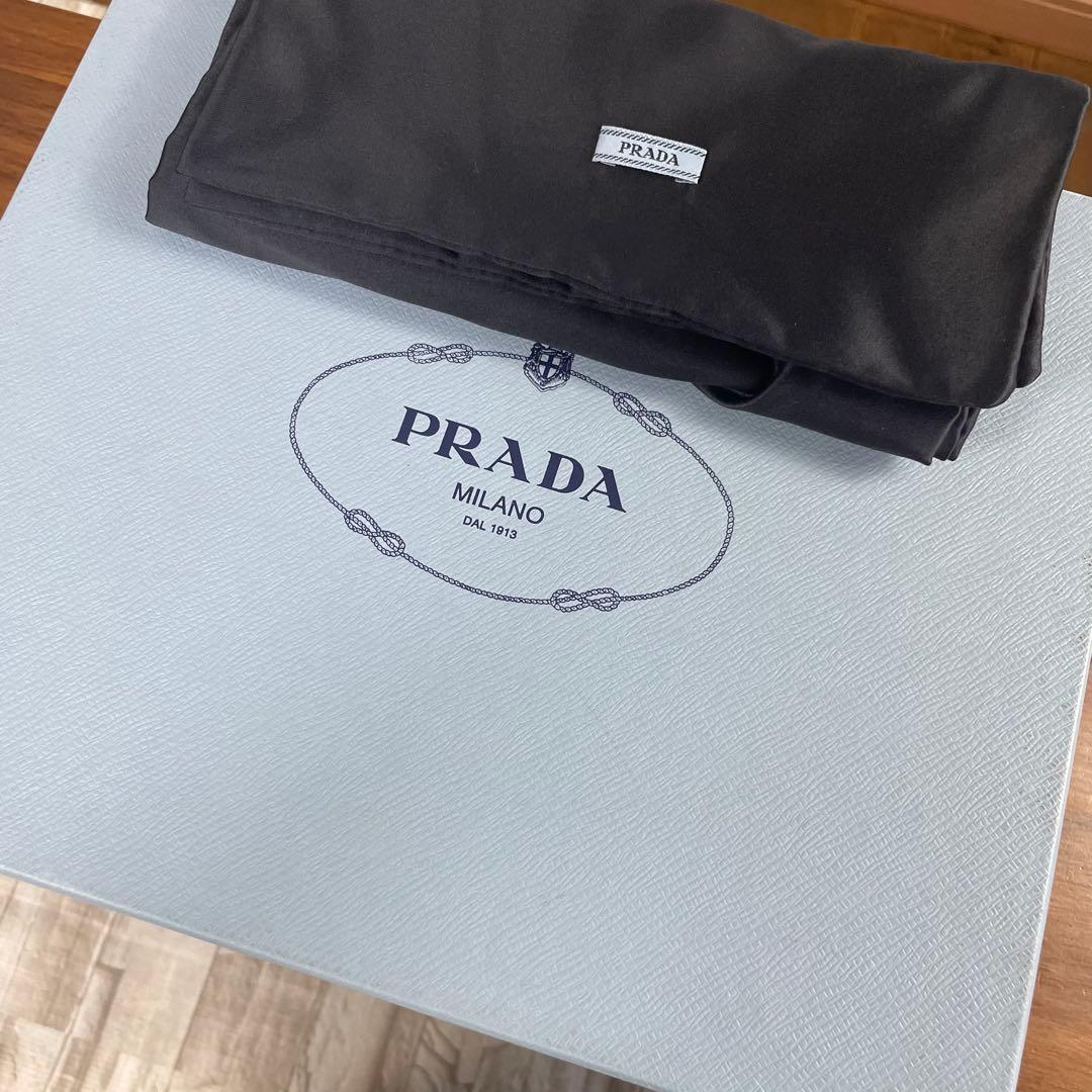 【極美品】PRADA★3連スカラップカット　サンダル　ハイヒール　スエード　黒
