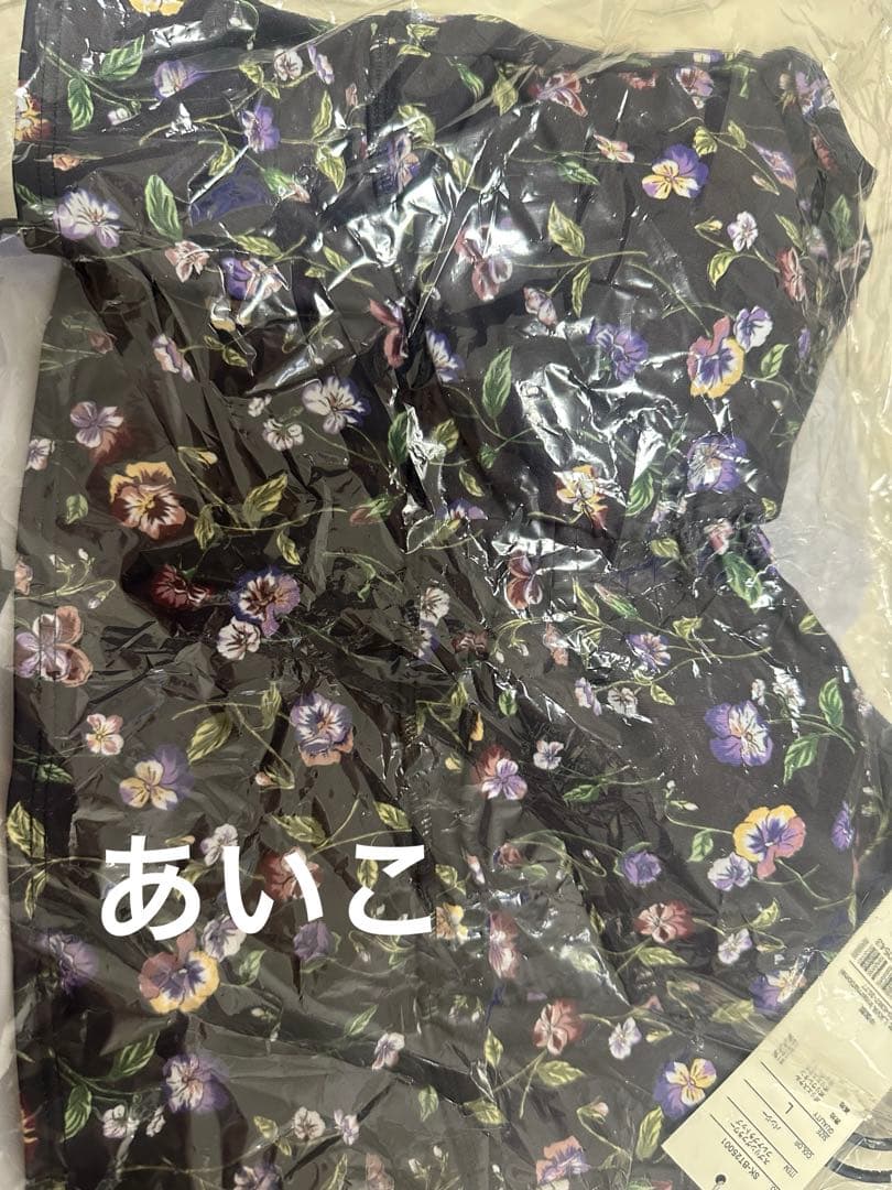 【SUKALA】スプリングフラワーフレアブラトップ❤️新品未使用❤️L